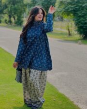 3 Pcs Women's Stitched Lawn Printed Suit - Image 3