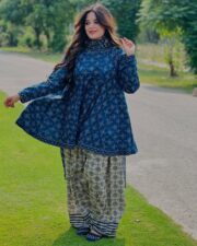 3 Pcs Women's Stitched Lawn Printed Suit - Image 4
